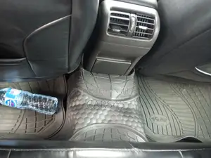 Mercedes-Benz C180 2006 Silver