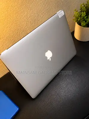 Laptop Apple MacBook Pro 2015 16GB Intel Core i7 SSD 512GB