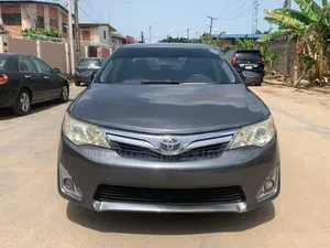 Toyota Camry LE 4dr Sedan (2.5L 4cyl 6A) 2013 Gray