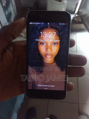 Apple iPhone 6s 32 GB White