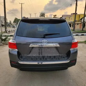 Toyota Highlander 2013 Gray