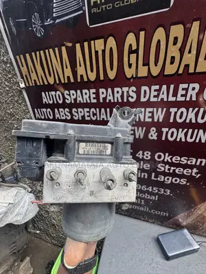 🚘 Tokunbo ABS Pump/Module Available Toyota Avalon 2005–2007 ✅