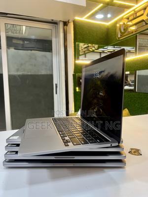 Laptop Apple MacBook Pro 2022 M2 16GB Intel Core M2 SSD 256GB