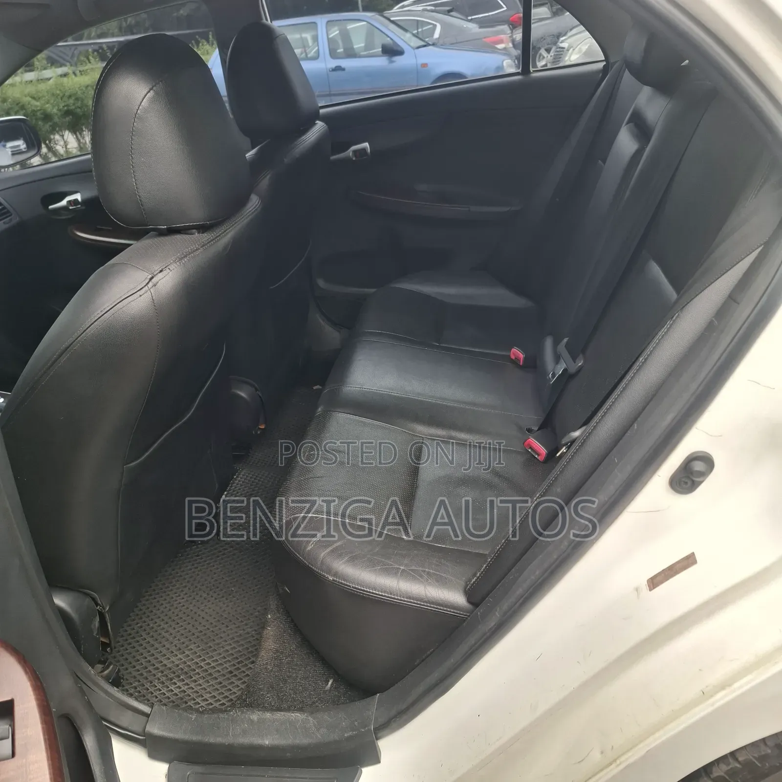 Toyota Corolla 2012 White