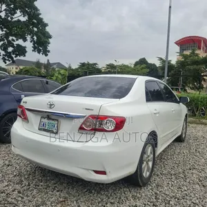 Toyota Corolla 2012 White