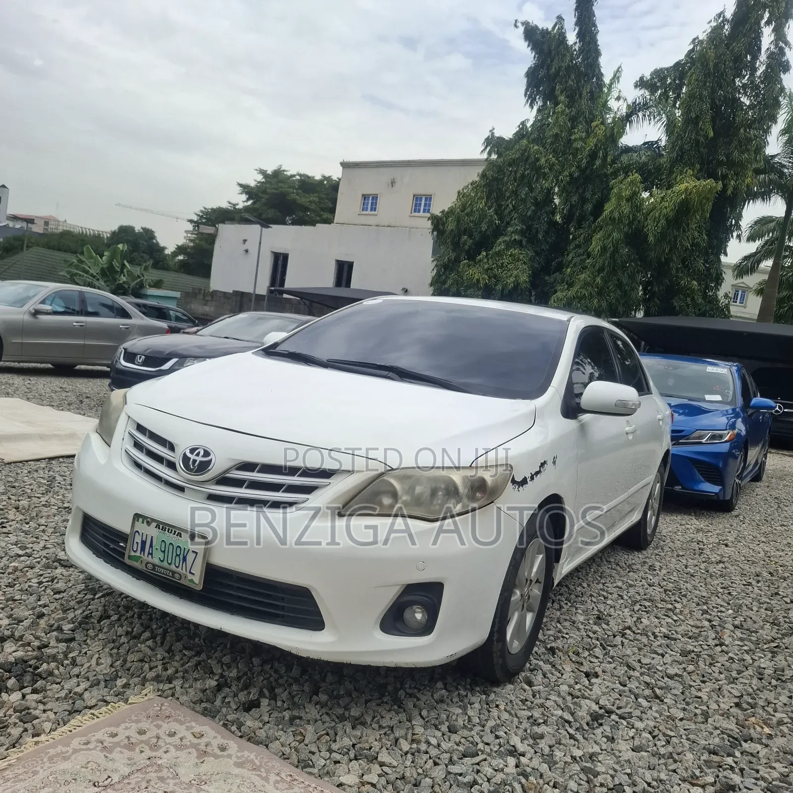 Toyota Corolla 2012 White