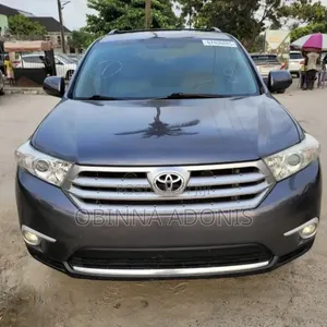 Toyota Highlander 2013 Gray