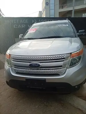 Ford Explorer 2015 Silver
