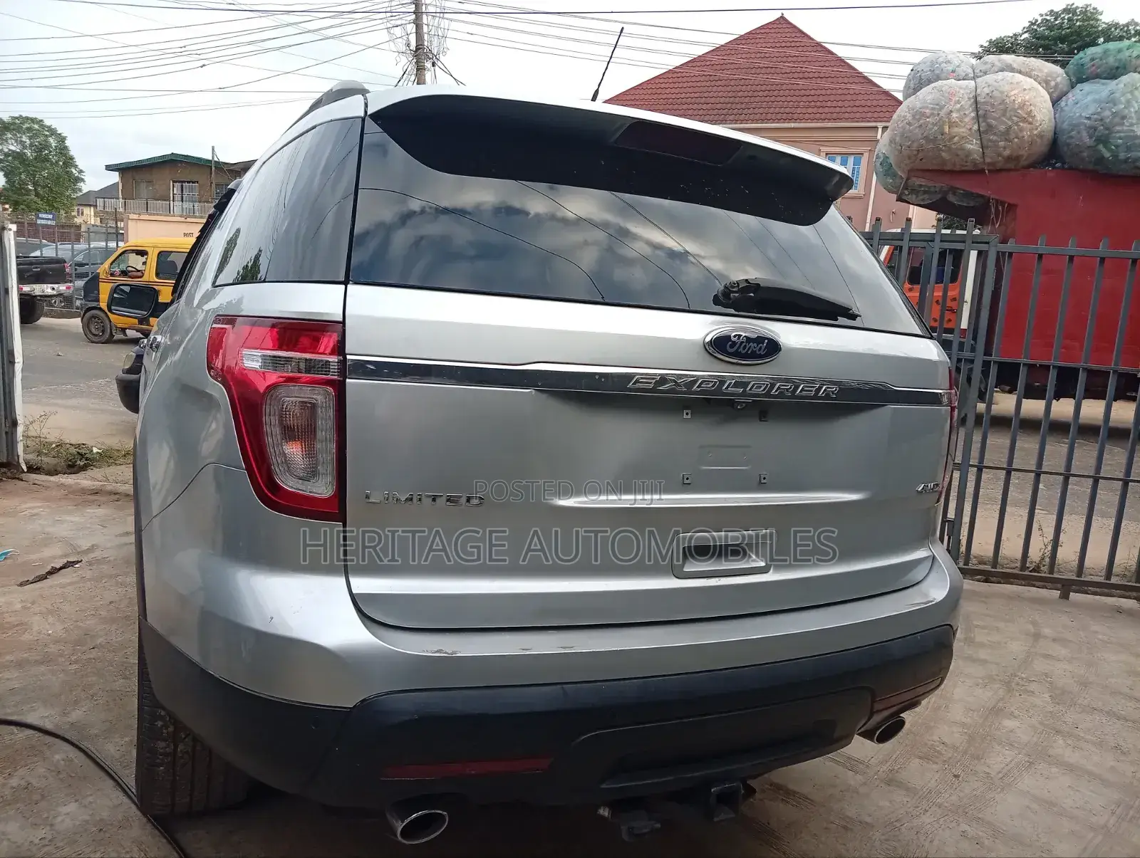 Ford Explorer 2015 Silver