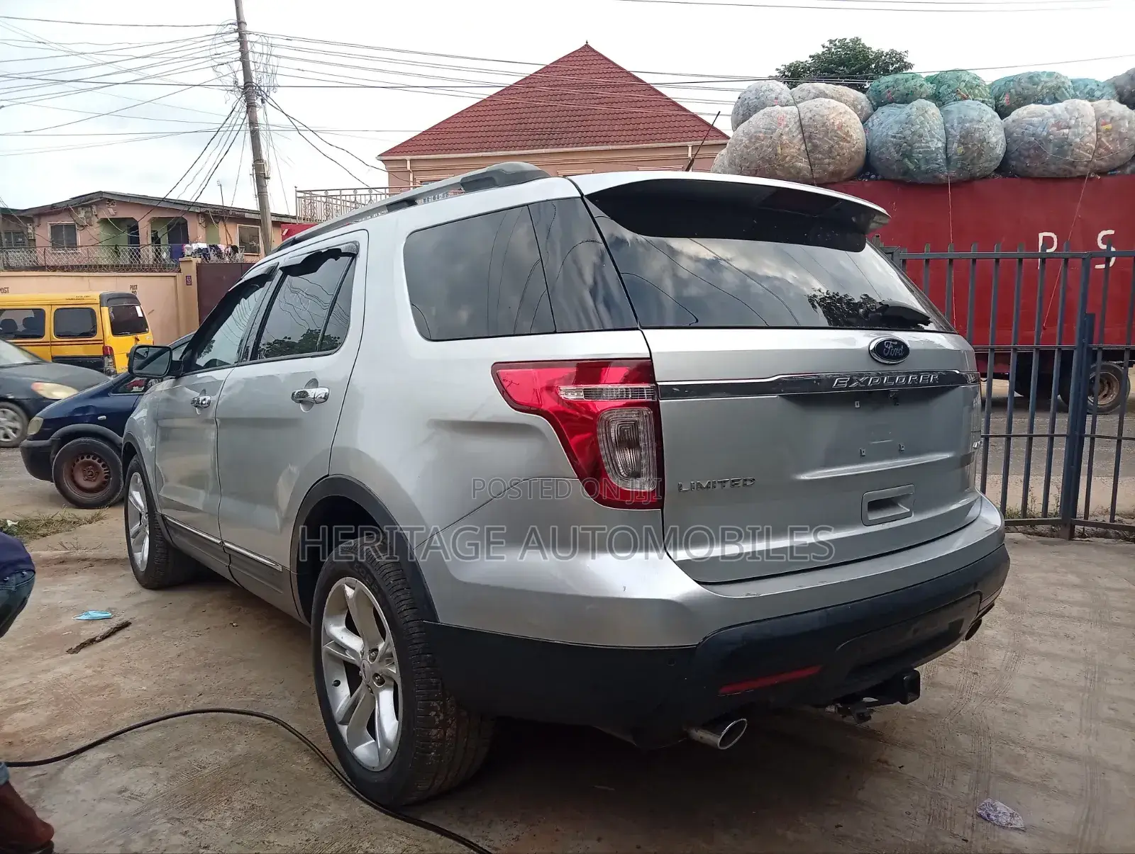 Ford Explorer 2015 Silver