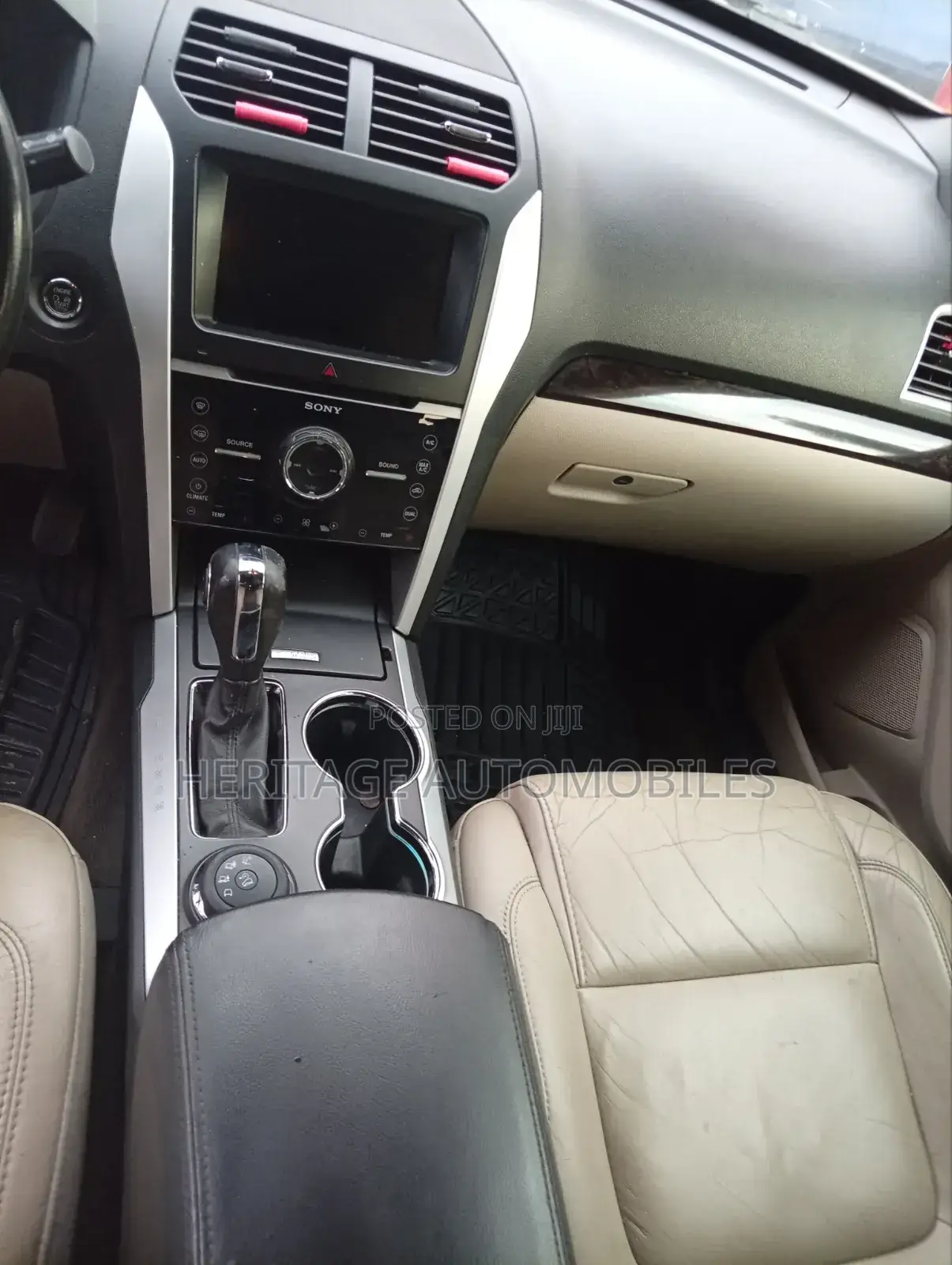 Ford Explorer 2015 Silver