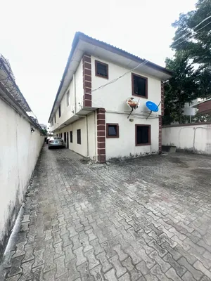 2bdrm Apartment in Lekki Phase 1 for rent