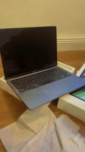 Laptop Apple MacBook Air 2022 M2 8GB Apple M2 SSD 512GB