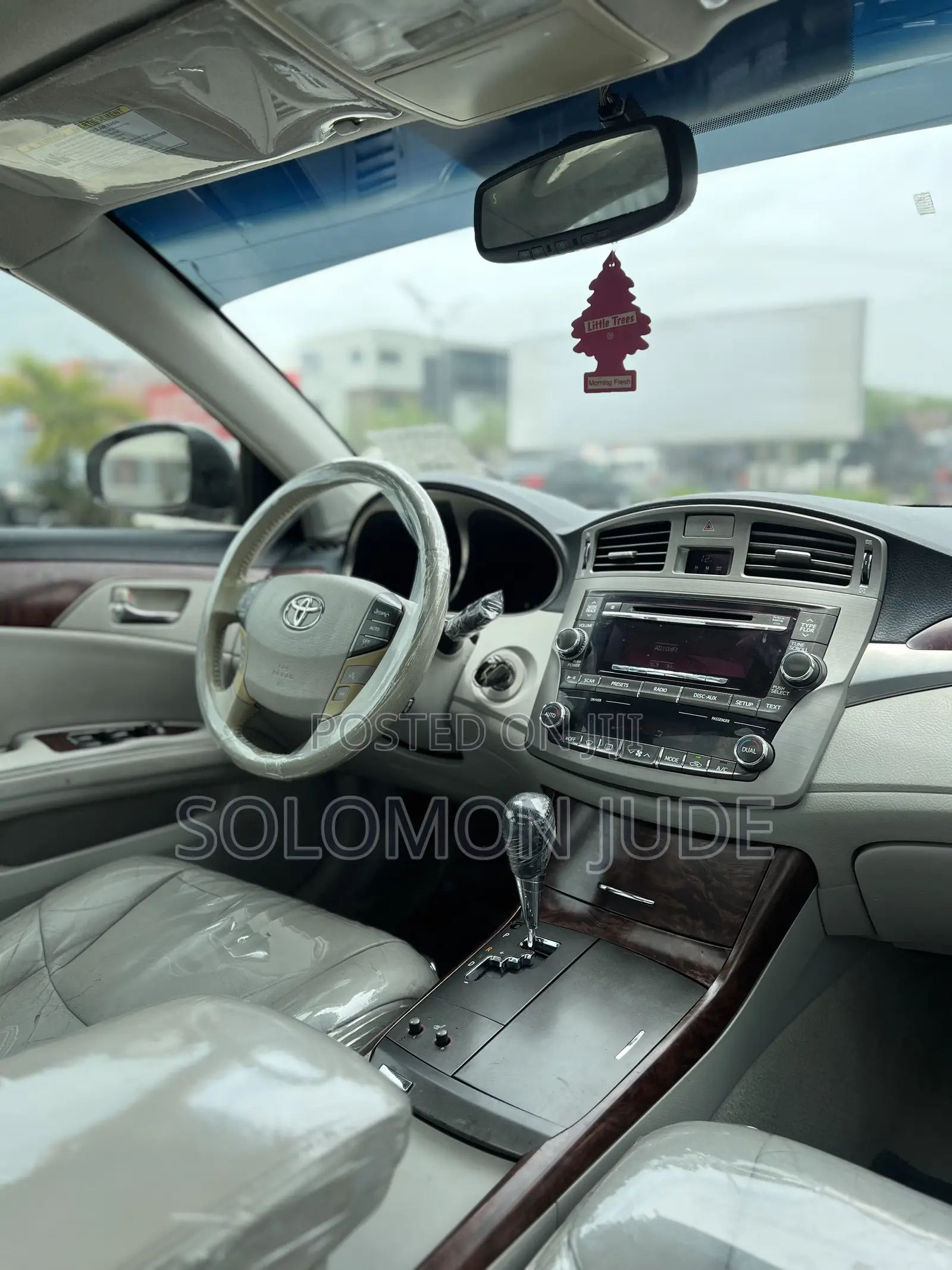Toyota Avalon 2011 Silver