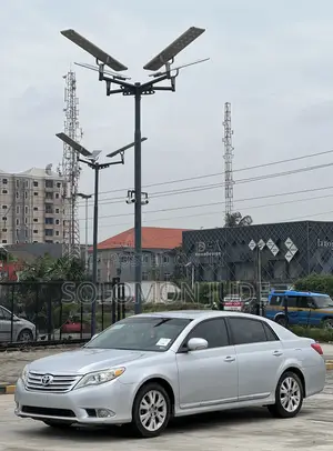 Toyota Avalon 2011 Silver