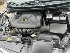 Hyundai Elantra 2013 White
