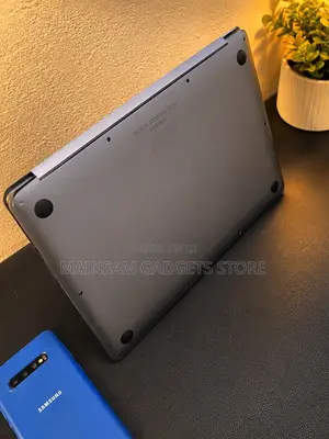 Laptop Apple MacBook Air 2020 8GB Intel Core i5 SSD 512GB