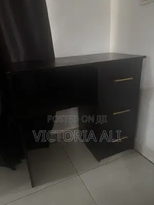 Black Desk With 3 Drawers