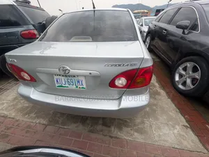 Toyota Corolla 2004 Gray