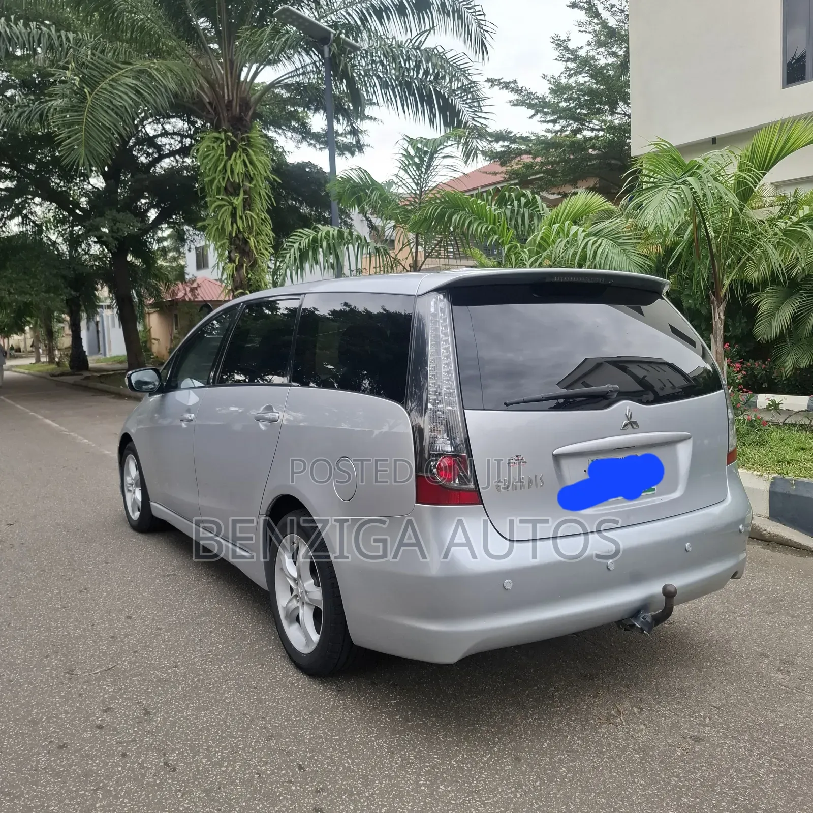 Mitsubishi Grandis 2005 Silver