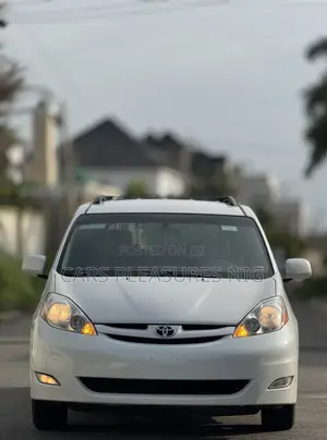 Toyota Sienna XLE Limited 2008 White