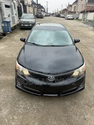 Toyota Camry SE 4dr Sedan (2.5L 4cyl 6A) 2013 Black