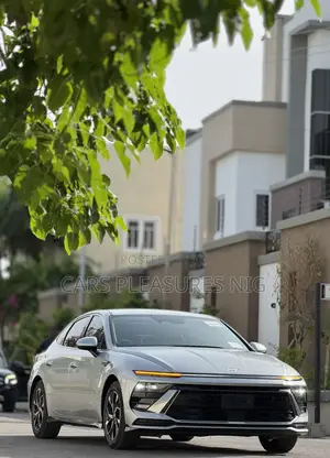 Hyundai Sonata 2025 Silver