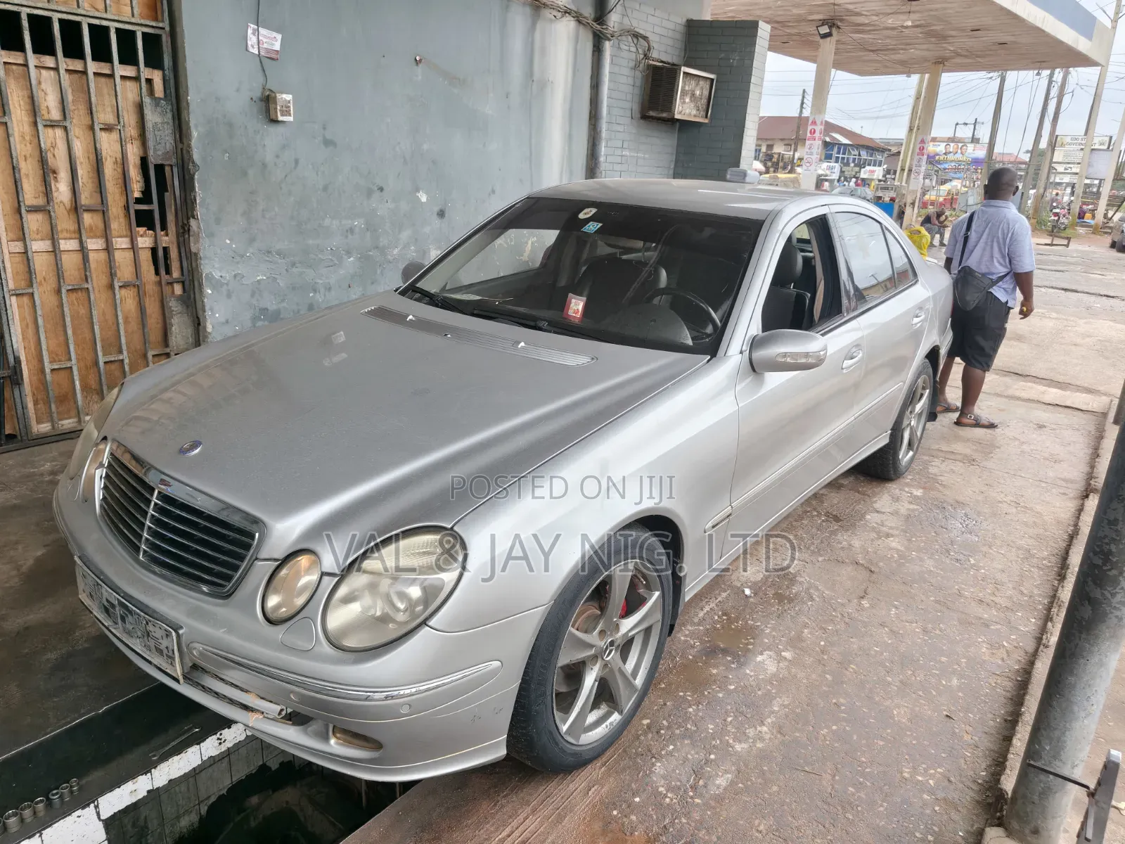Mercedes-Benz E240 2003 Silver
