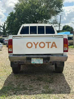 Toyota Hilux 2012