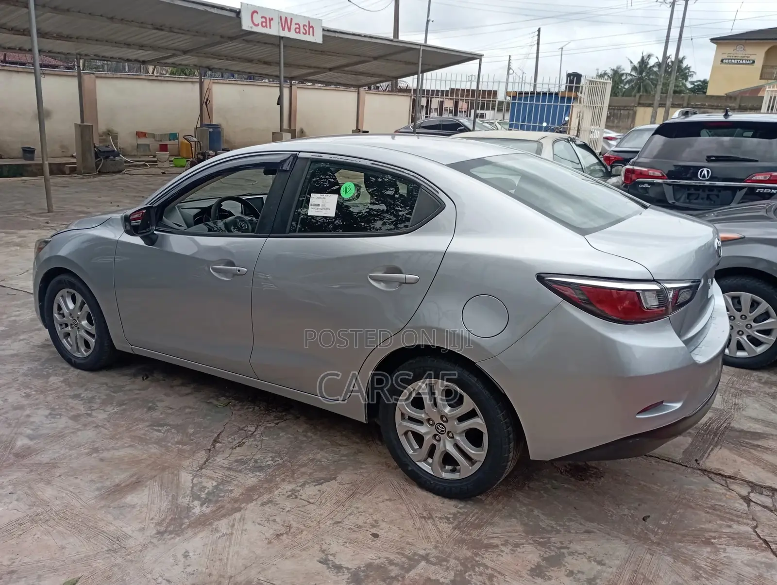 Toyota Yaris iA 2018 Silver