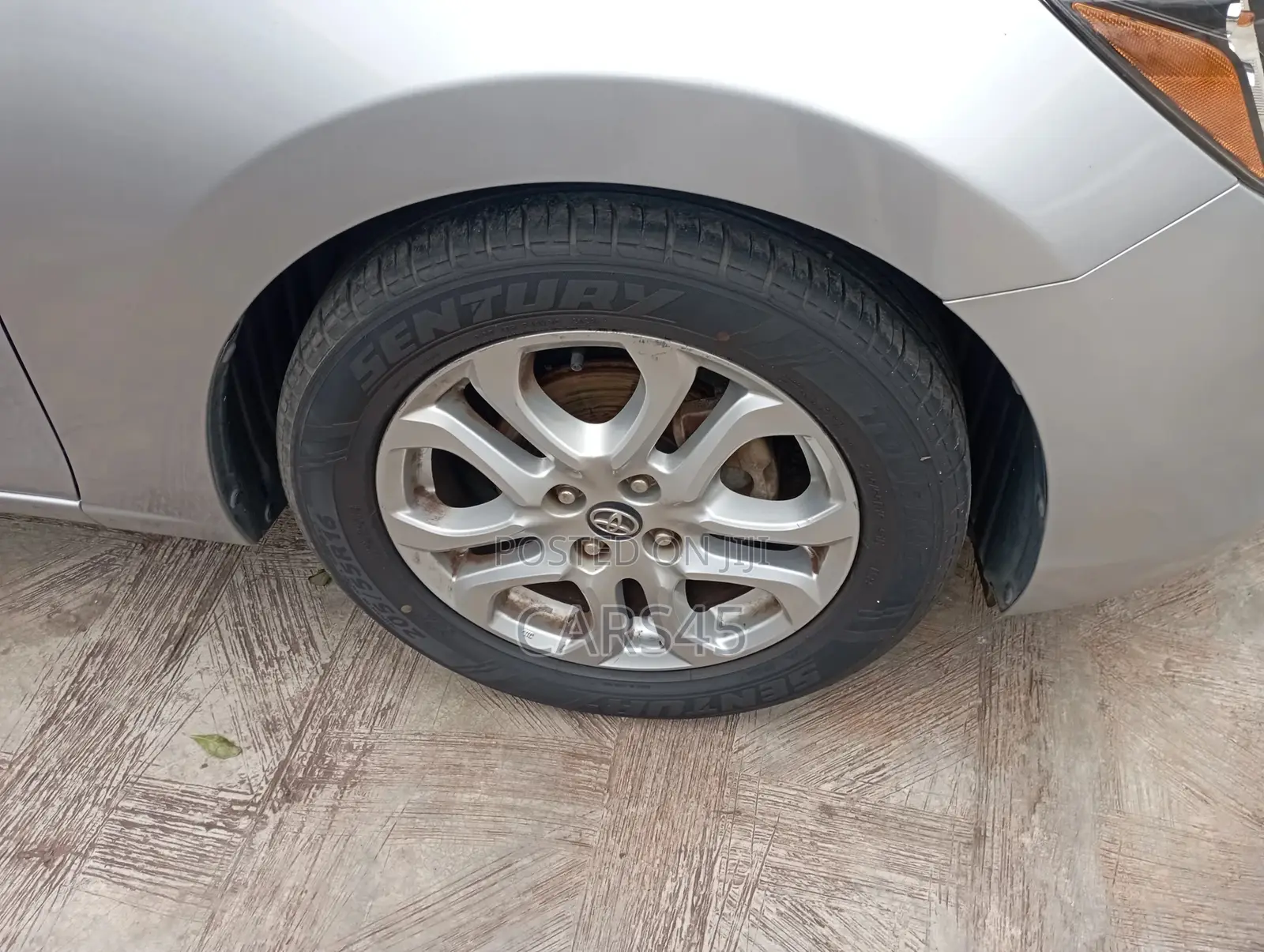 Toyota Yaris iA 2018 Silver