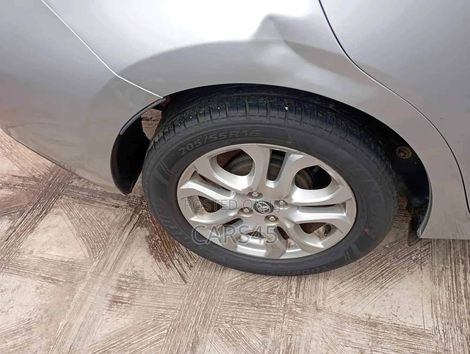 Toyota Yaris iA 2018 Silver