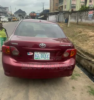 Toyota Corolla LE 4dr Sedan (1.8L 4cyl 4A) 2010 Red