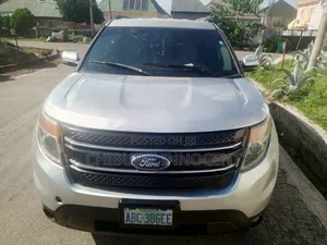 Ford Explorer 2013 Silver