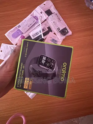 Oraimo Watch ES 2 Smartwatch + 7 Interchangeable Straps – Like New