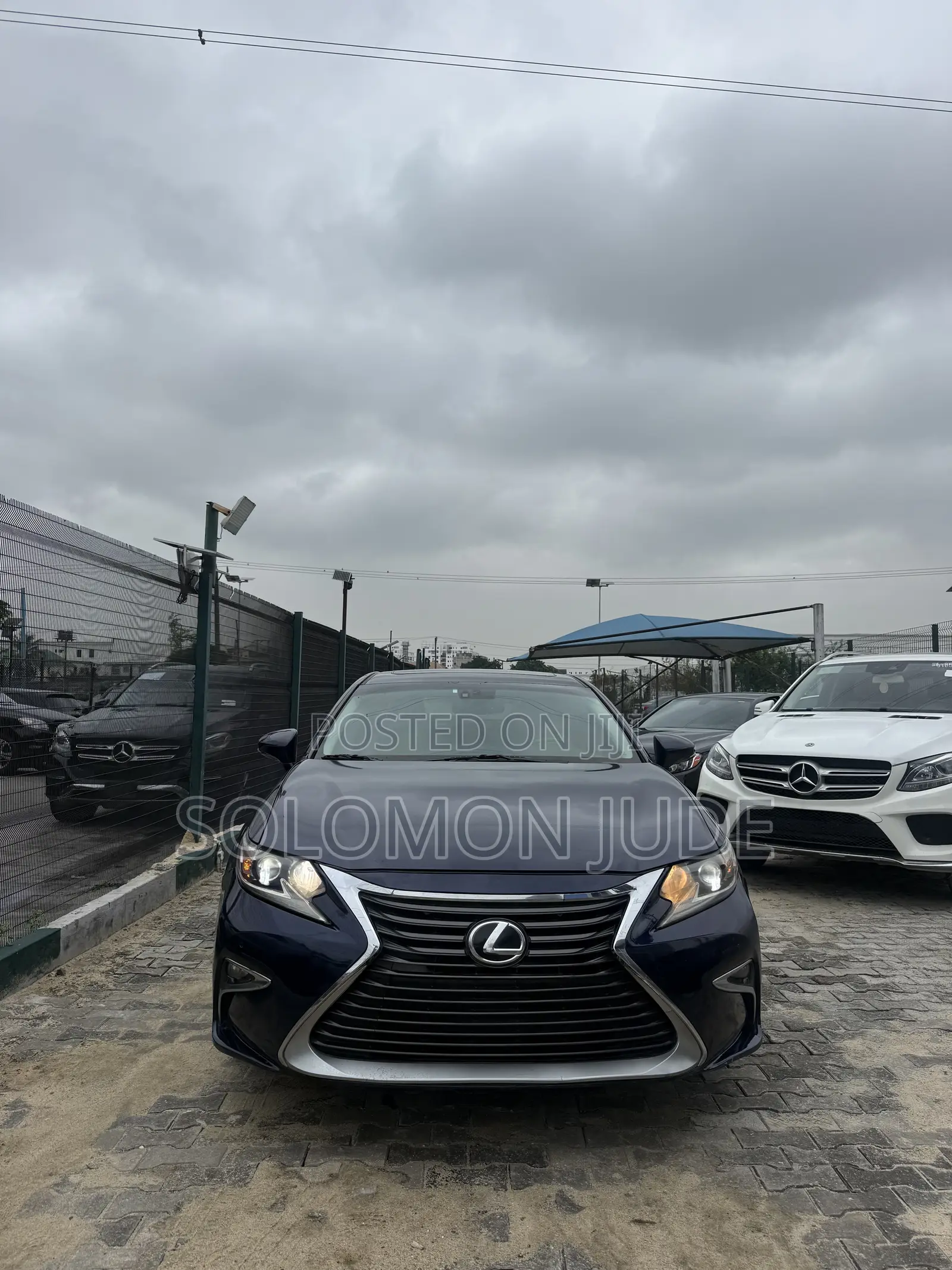 Lexus ES 2013 Blue