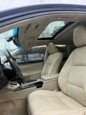 Lexus ES 2013 Blue