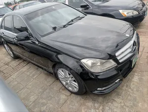 Mercedes-Benz C300 2009 Black