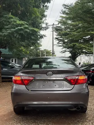 Toyota Camry SE 4dr Sedan (2.5L 4cyl 6A) 2015 Gray