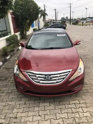 Hyundai Sonata 2012 Red