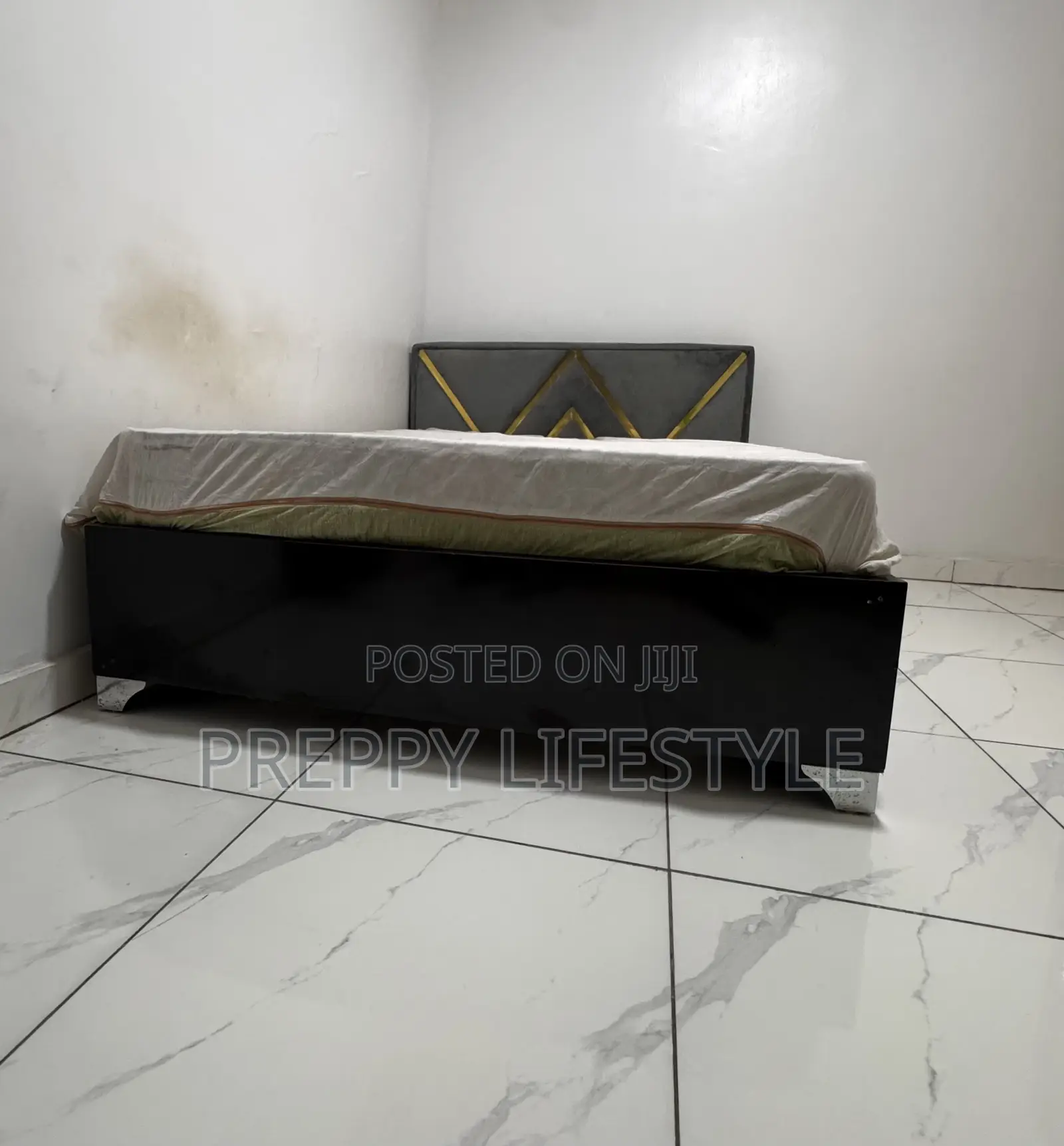 4 by 5 Bed Frame With Mattress