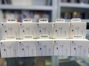 Brand New Original Apple EarPods USB -Lighting Plug and Play