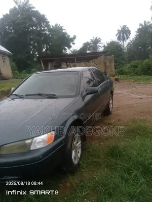 Toyota Camry 2000 Black