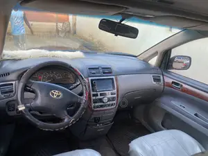 Toyota Avensis Verso 2005 Silver