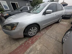 Honda Accord 2004 Silver