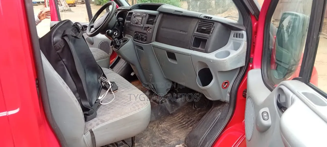 Ford Transit 2009 Red