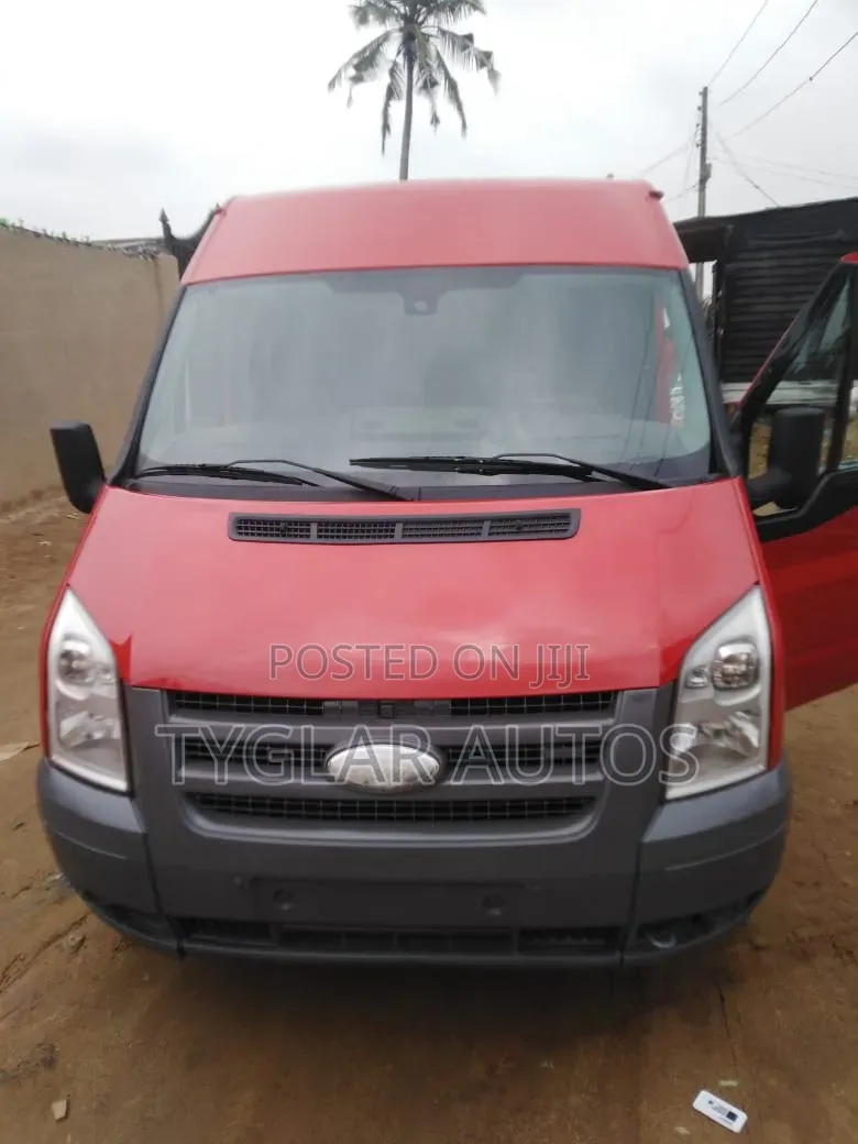 Ford Transit 2009 Red
