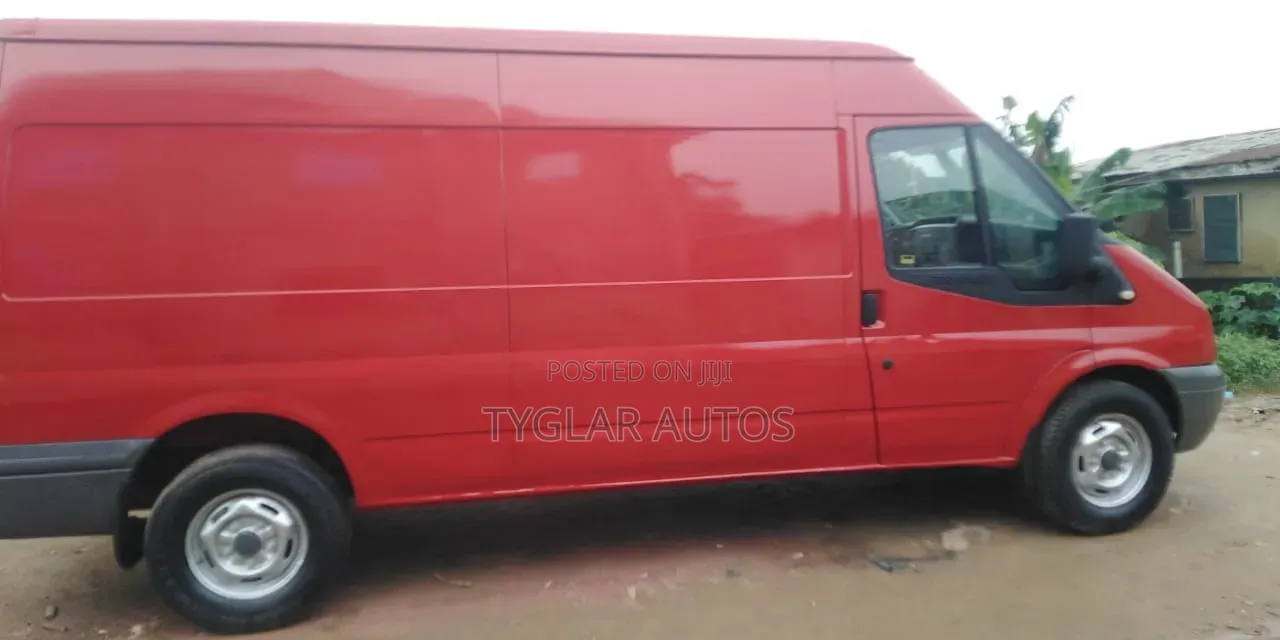 Ford Transit 2009 Red