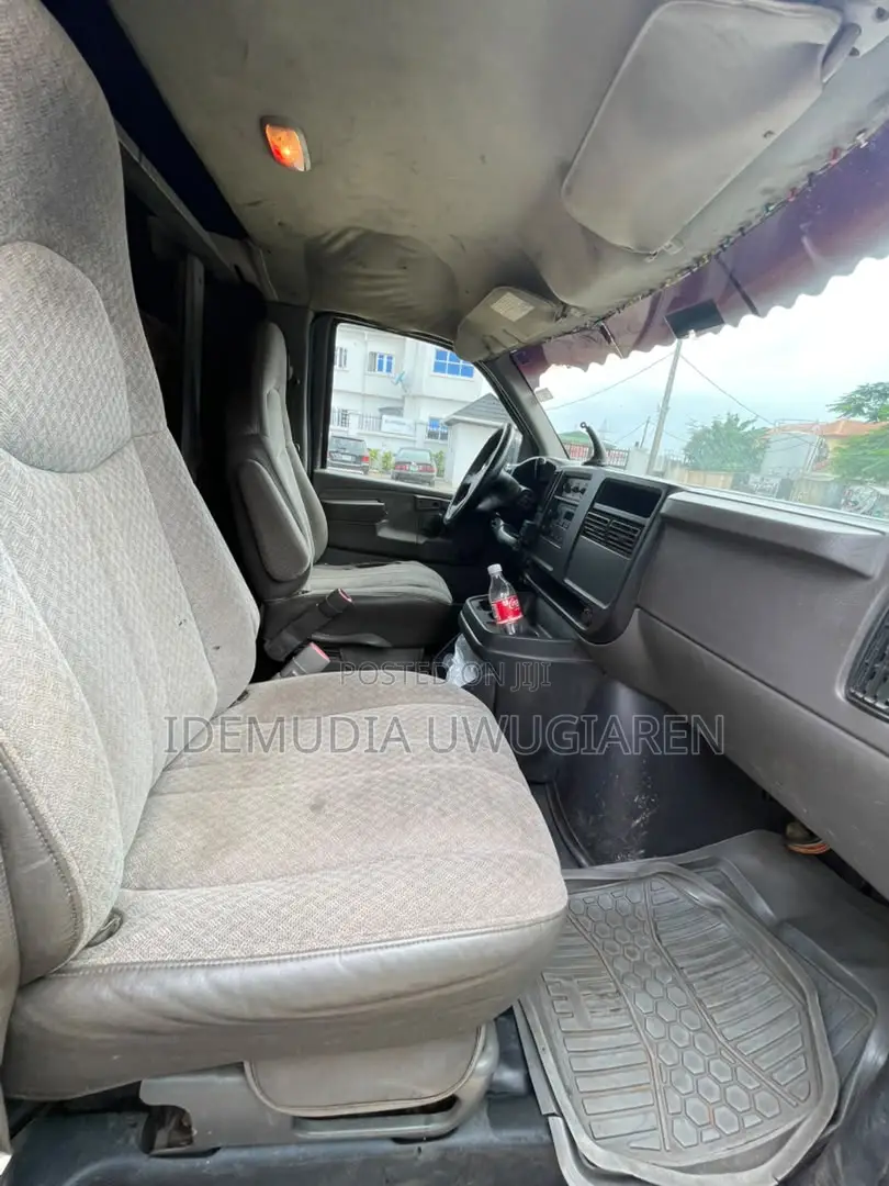 Chevrolet 3500 2006 Blue