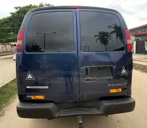 Chevrolet 3500 2006 Blue